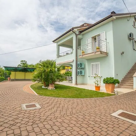 Διαμέρισμα Apartment